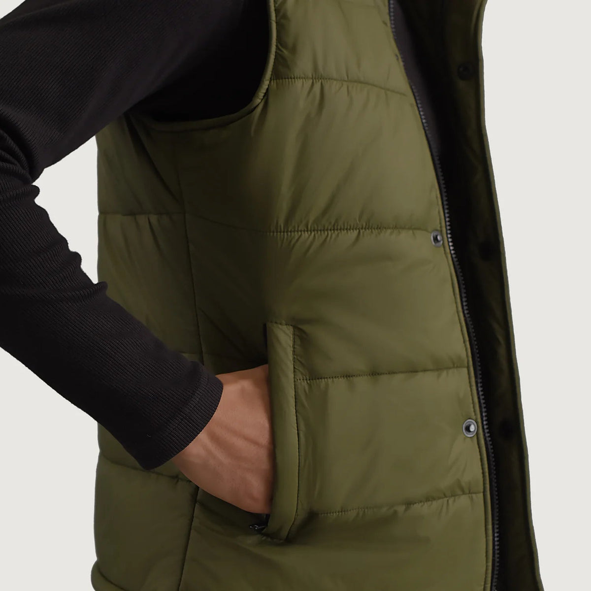 
Interior View Showing Quilted Viscose Lining & Dual Inside Utility Storage Pockets
