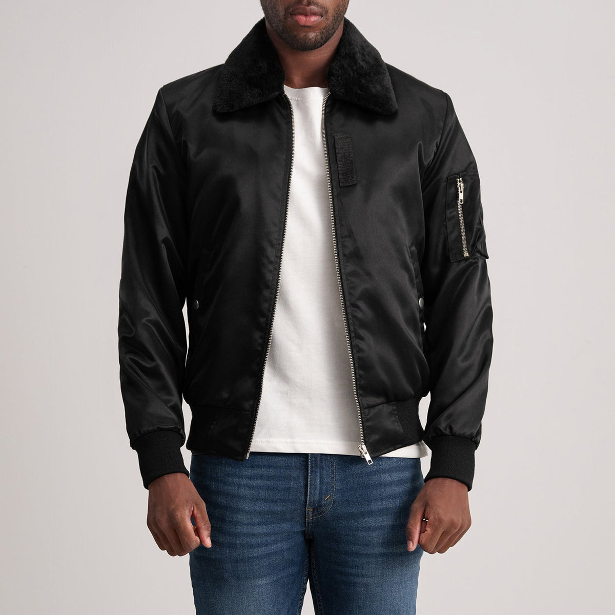 
Close-Up Detail of Removable faux fur collar & Zipper Hardware on Clyde B-15 Black Bomber Jacket