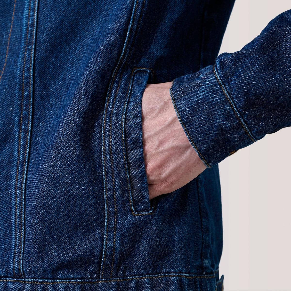 
Interior View Showing Quilted Viscose Lining & Dual Inside Utility Storage Pockets