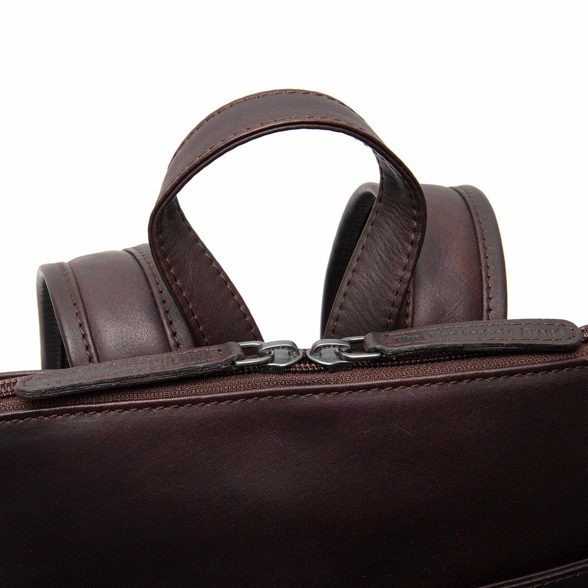 
Everyday Carry Perspective Showing Ergonomic Grab Handle & Strap Comfort
