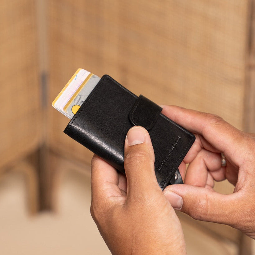 Prague Full-Grain Leather Card Holder