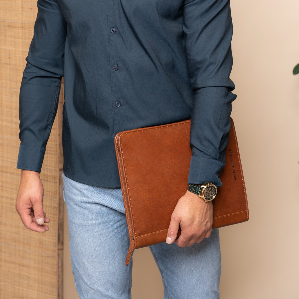 
Leather Portfolio Barnet – alternate product view 2