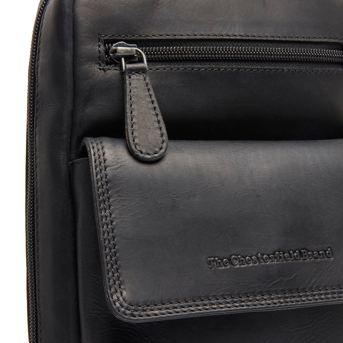 
Leather Sling Bag Turelle - Structured Side Profile Showing Gusset Depth & Expansion Capacity