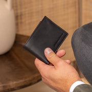 
Everyday Carry Perspective Showing Ergonomic Grab Handle & Strap Comfort
