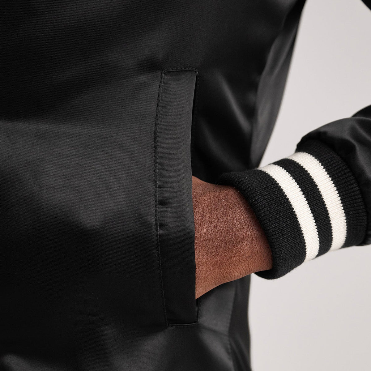 
Interior View Showing Quilted Polyester Lining & Dual Inside Utility Storage Pockets